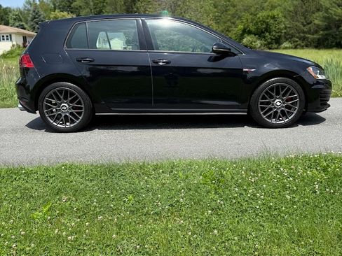 Used 2016 Volkswagen GTI S image 4