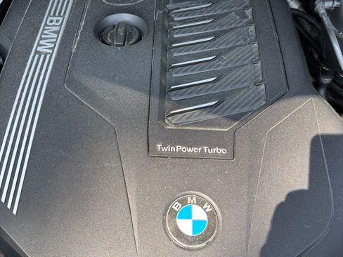 Used 2021 BMW X5 sDrive40i w/ M Sport Package image 21