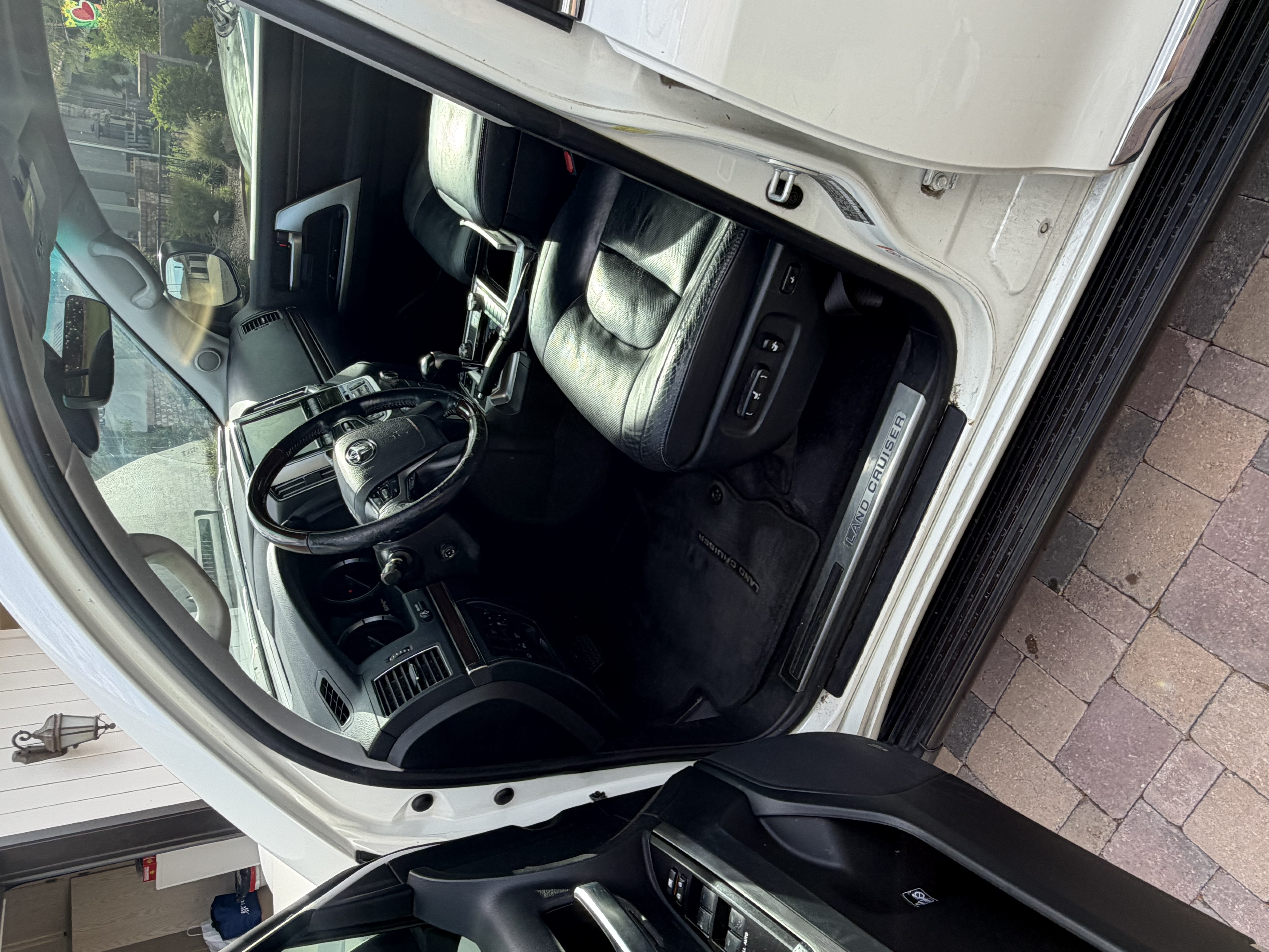 Used 2016 Toyota Land Cruiser AWD/4WD image 8