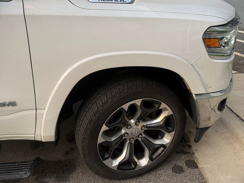 Used 2020 RAM 1500 Limited AWD/4WD image 11