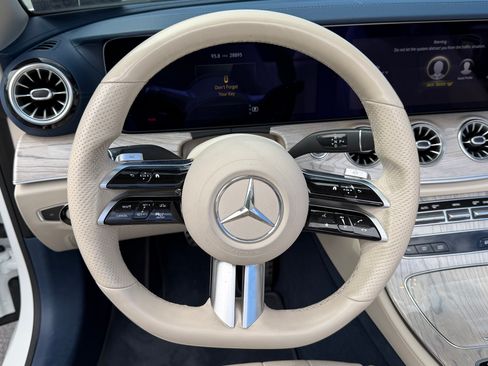 Used 2021 Mercedes-Benz E 450 4MATIC Cabriolet image 16