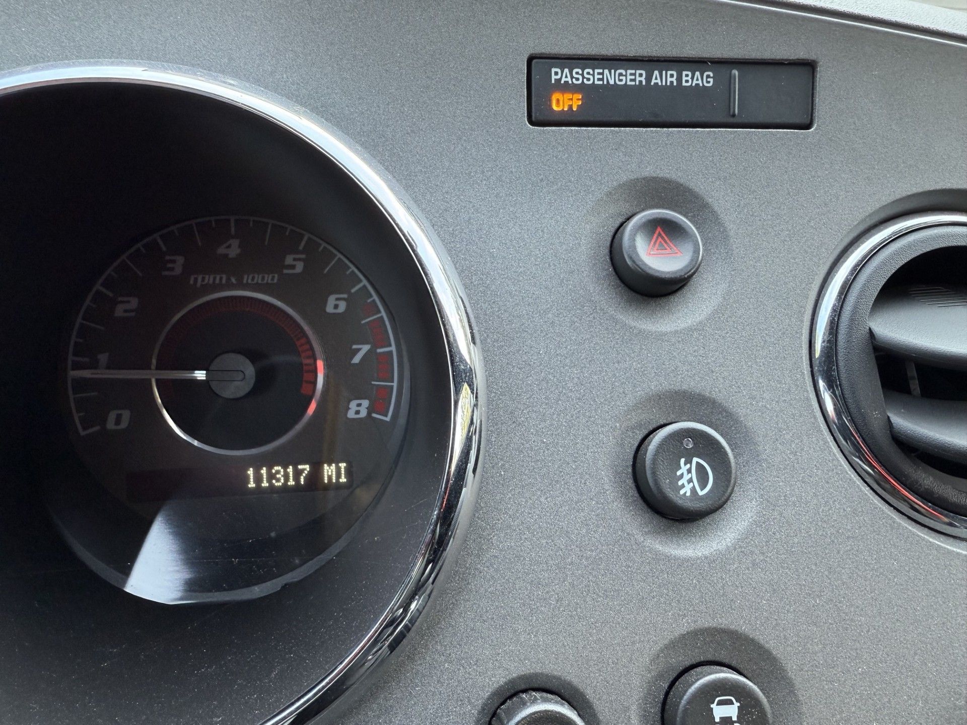 Used 2009 Pontiac Solstice GXP w/ Premium Package RWD image 9