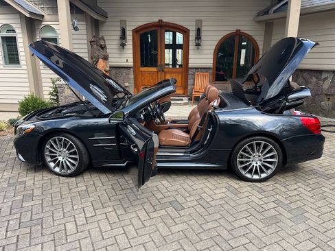 Used 2017 Mercedes-Benz SL 550 image 19