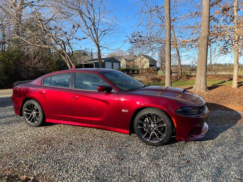 Used 2020 Dodge Charger Scat Pack w/ Plus Group image 1