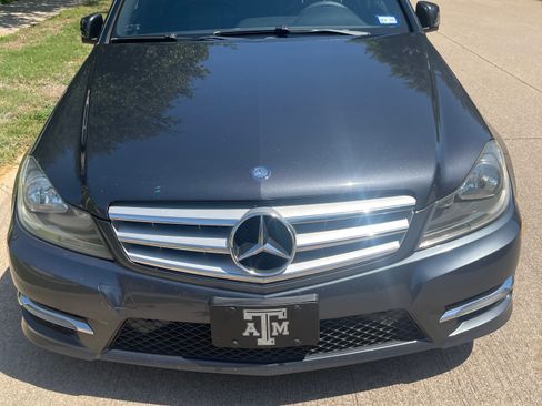 Used 2013 Mercedes-Benz C 250 Sedan image 1