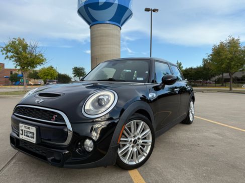 Used 2016 MINI Cooper S image 2