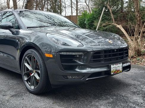 Used 2018 Porsche Macan GTS image 6