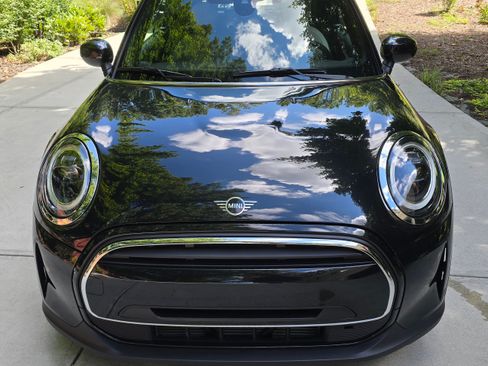 Used 2023 MINI Cooper Cooper Convertible 2D w/ Signature Upholstery Package image 12