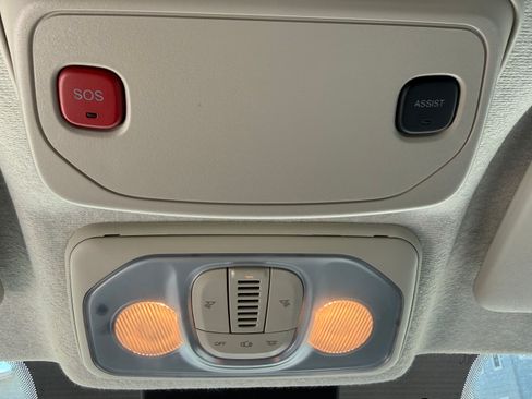 Used 2023 RAM ProMaster 2500 image 13