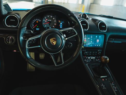 Used 2022 Porsche 718 Cayman GTS image 21