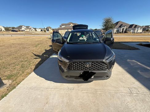 Used 2022 Toyota Corolla Cross L image 1