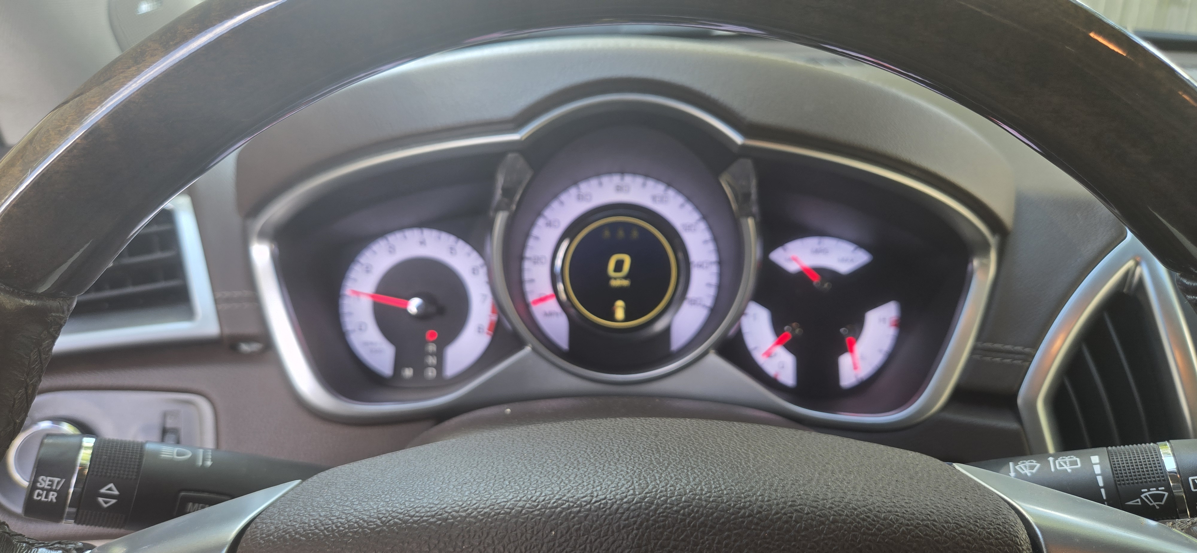 Used 2011 Cadillac SRX Luxury AWD/4WD image 6