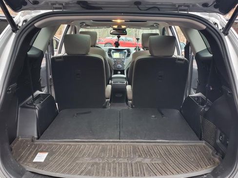 Used 2017 Hyundai Santa Fe Limited FWD image 11