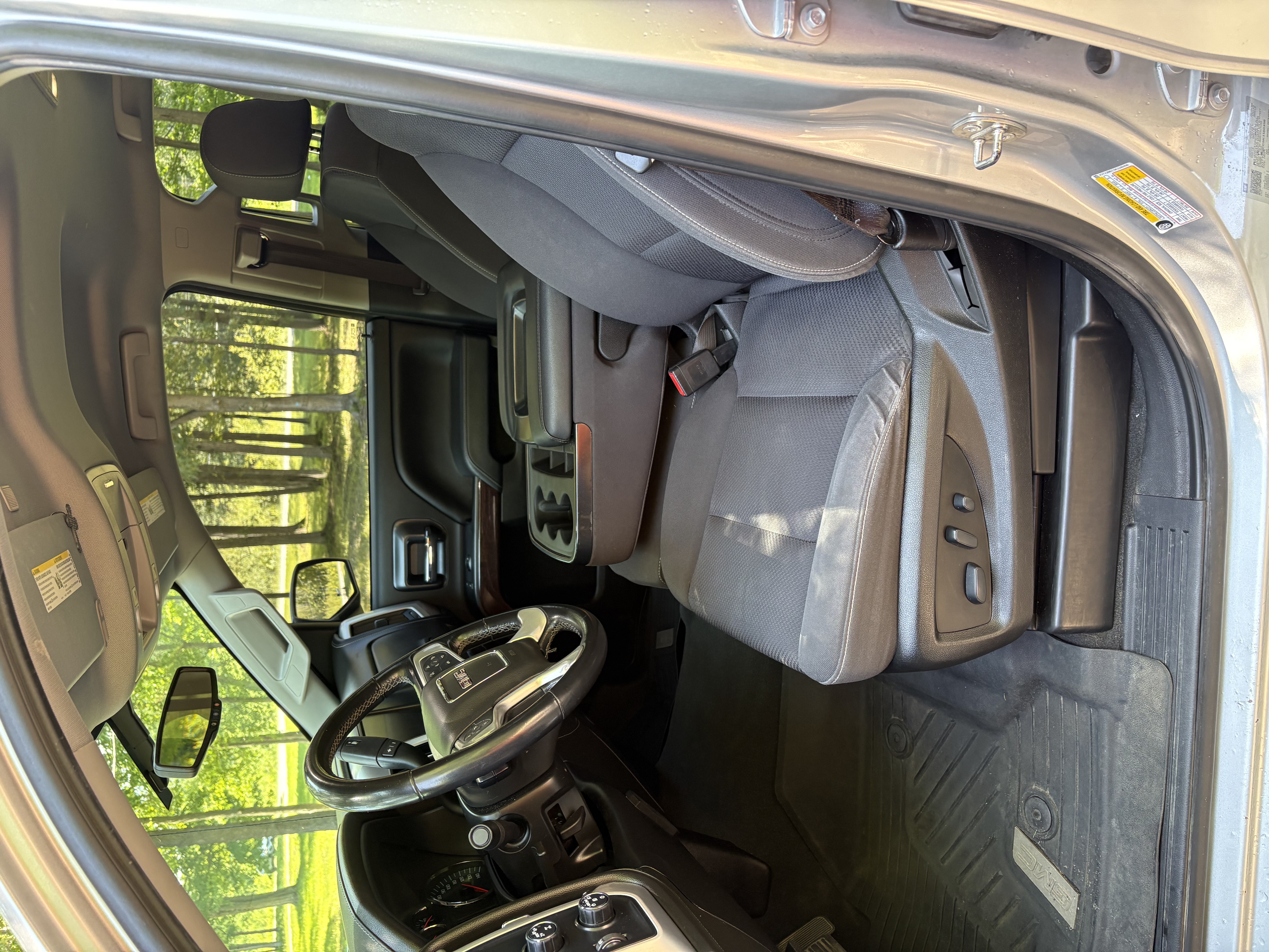 Used 2019 GMC Sierra 1500 SLE w/ SLE Value Package AWD/4WD image 17