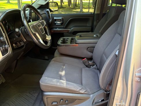 Used 2019 GMC Sierra 1500 SLE w/ SLE Value Package AWD/4WD image 17