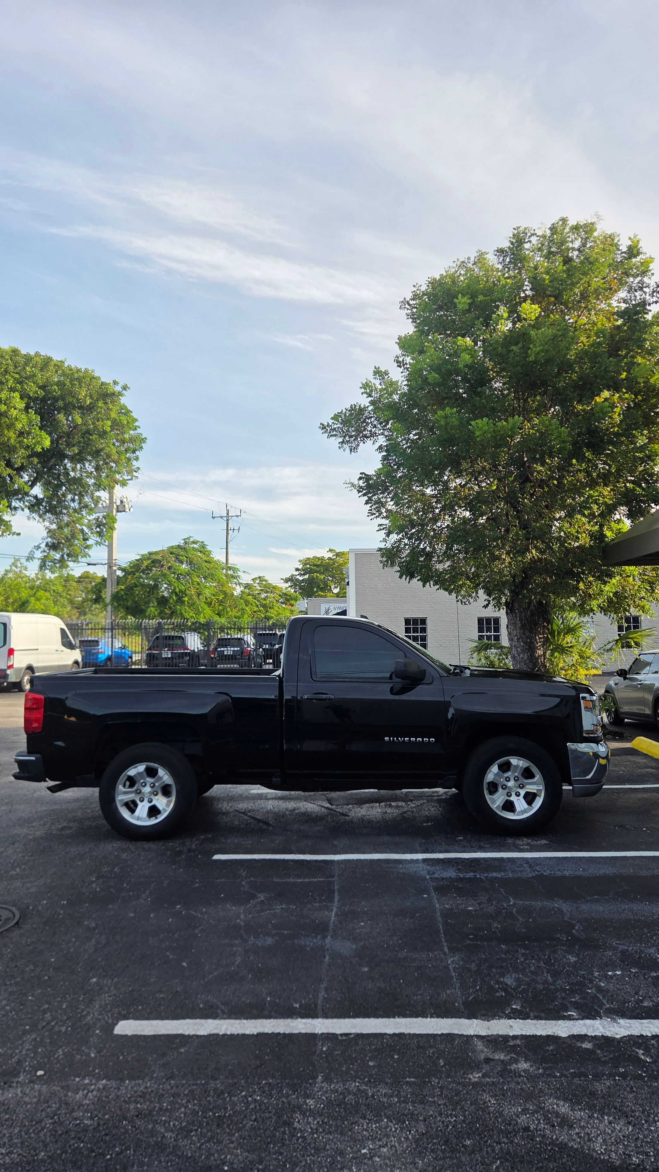 Used 2017 Chevrolet Silverado 1500 W/T w/ Chrome Bumper Package RWD image 5