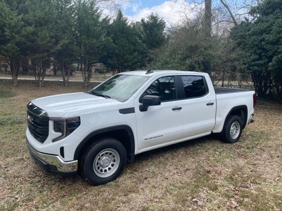 Used 2024 GMC Sierra 1500 Pro w/ Pro Value Package