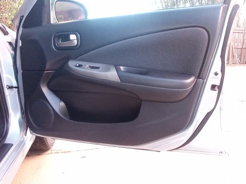 Used 2004 Nissan Sentra SE-R w/ Sunroof Pkg image 16