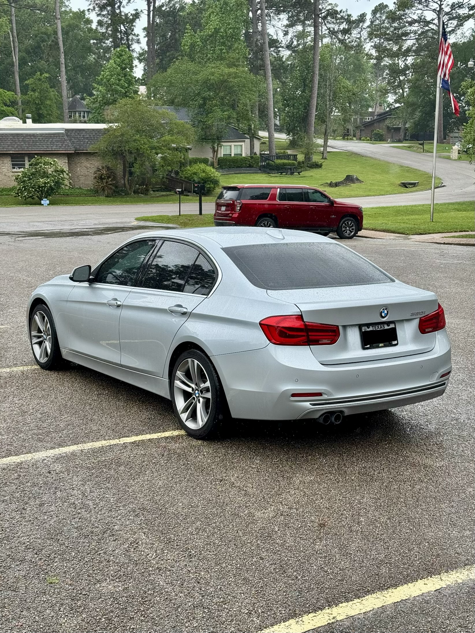 Used 2017 BMW 330i Sedan RWD image 9