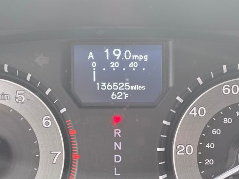 Used 2015 Honda Odyssey Touring Elite image 11