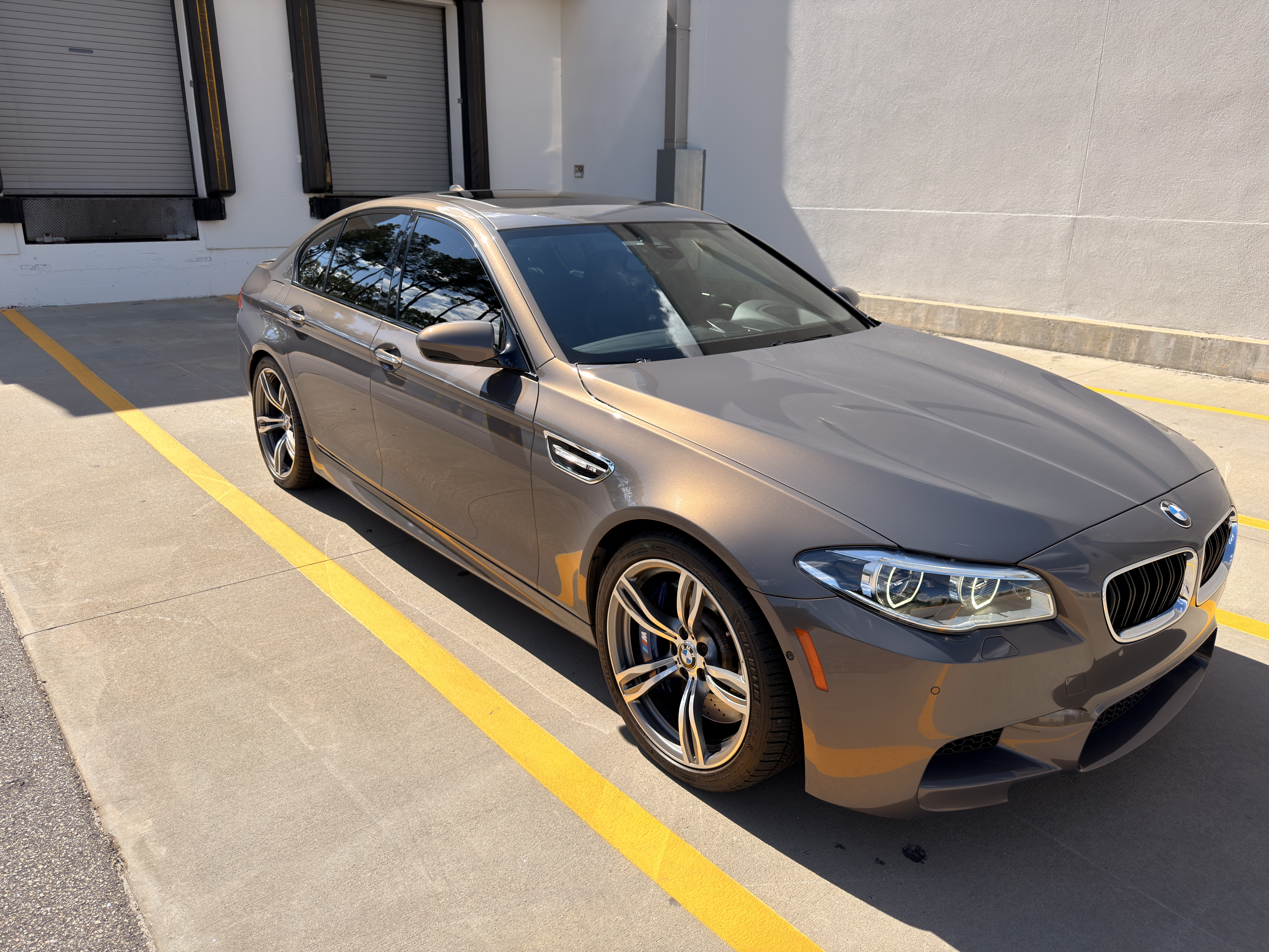 Used 2016 BMW M5 RWD image 10