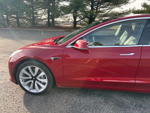 Used 2018 Tesla Model 3 Long Range image 10