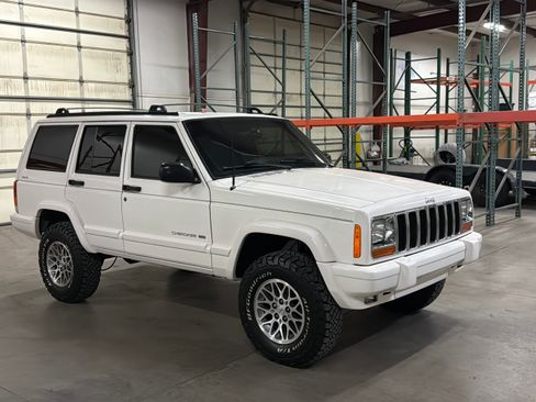 Used 1998 Jeep Cherokee Limited AWD/4WD image 1