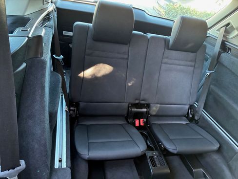 Used 2010 BMW X5 xDrive30i image 2