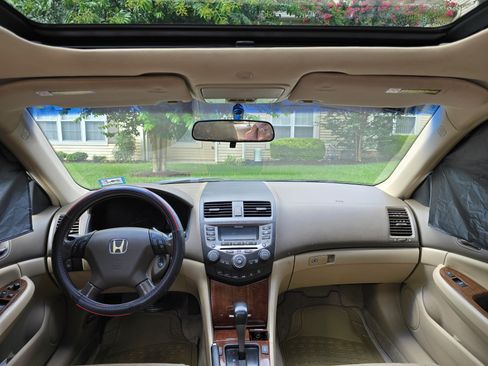 Used 2006 Honda Accord Hybrid Sedan image 6