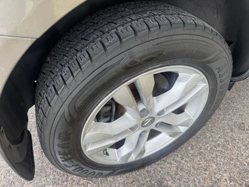 Used 2012 Nissan Rogue SV w/ Premium Pkg FWD image 15