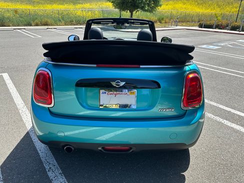 Used 2016 MINI Cooper Convertible image 15