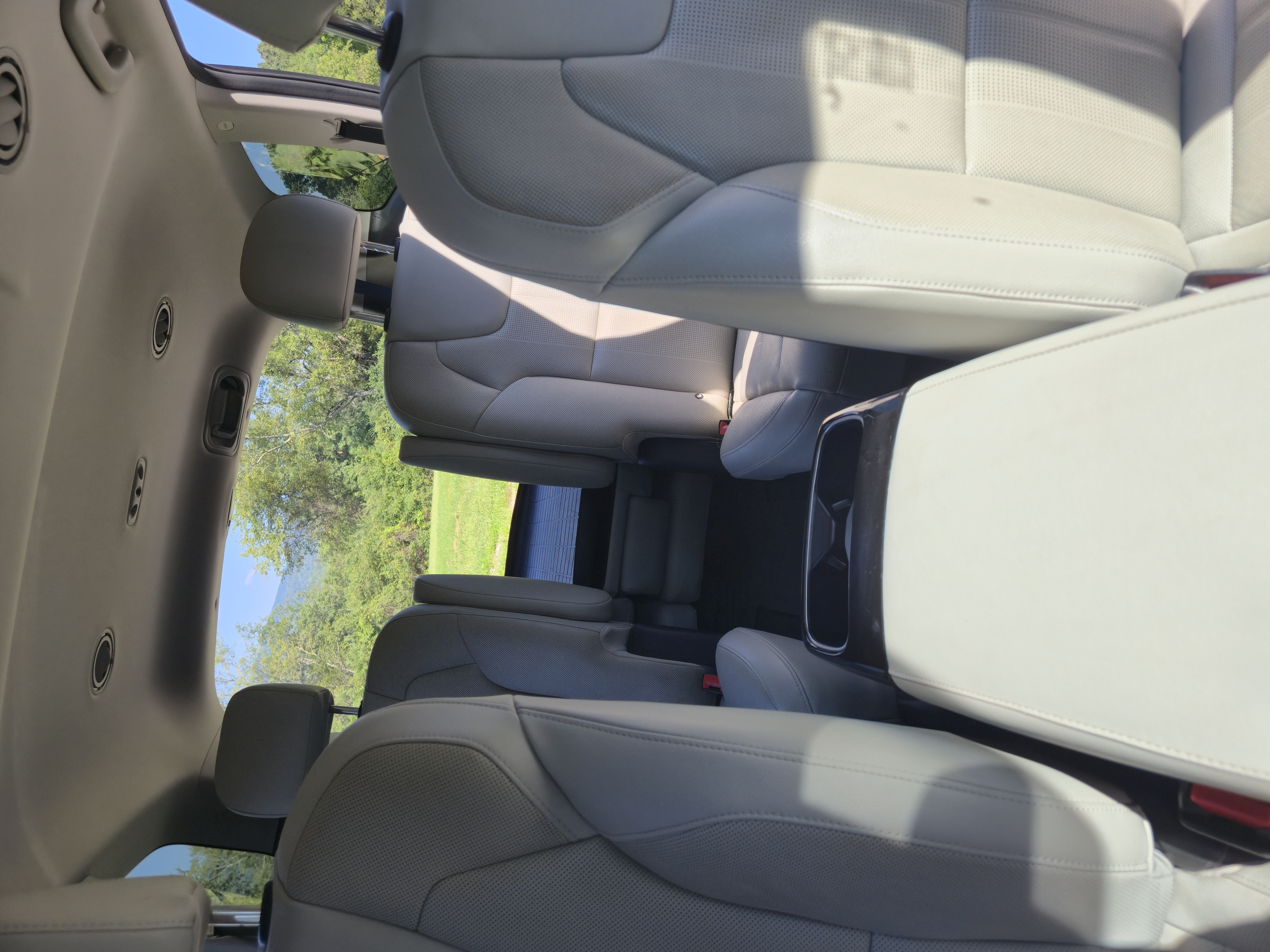 Used 2022 Kia Telluride EX w/ EX Premium Package AWD/4WD image 16
