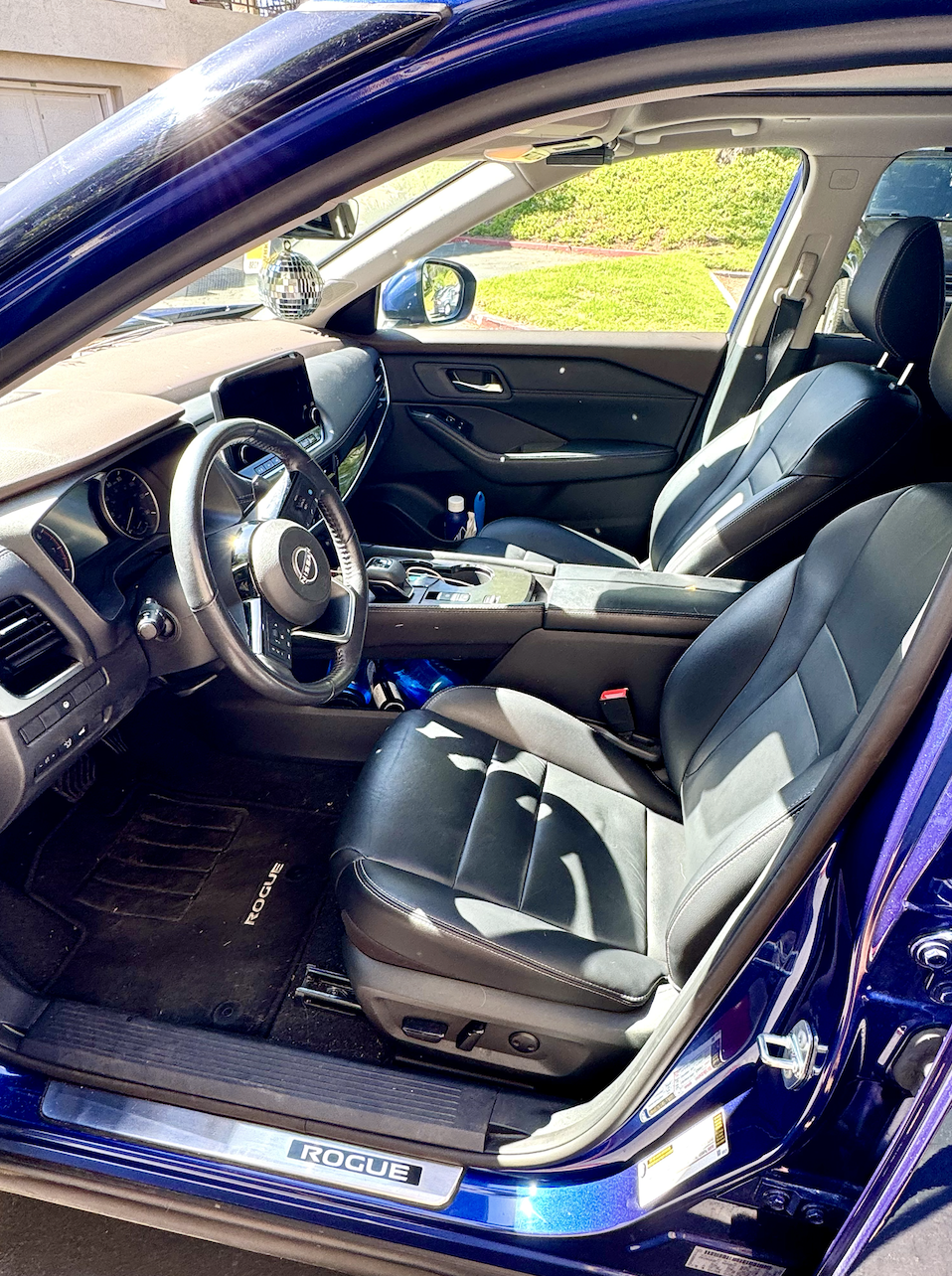 Used 2023 Nissan Rogue SL w/ SL Premium Package FWD image 5