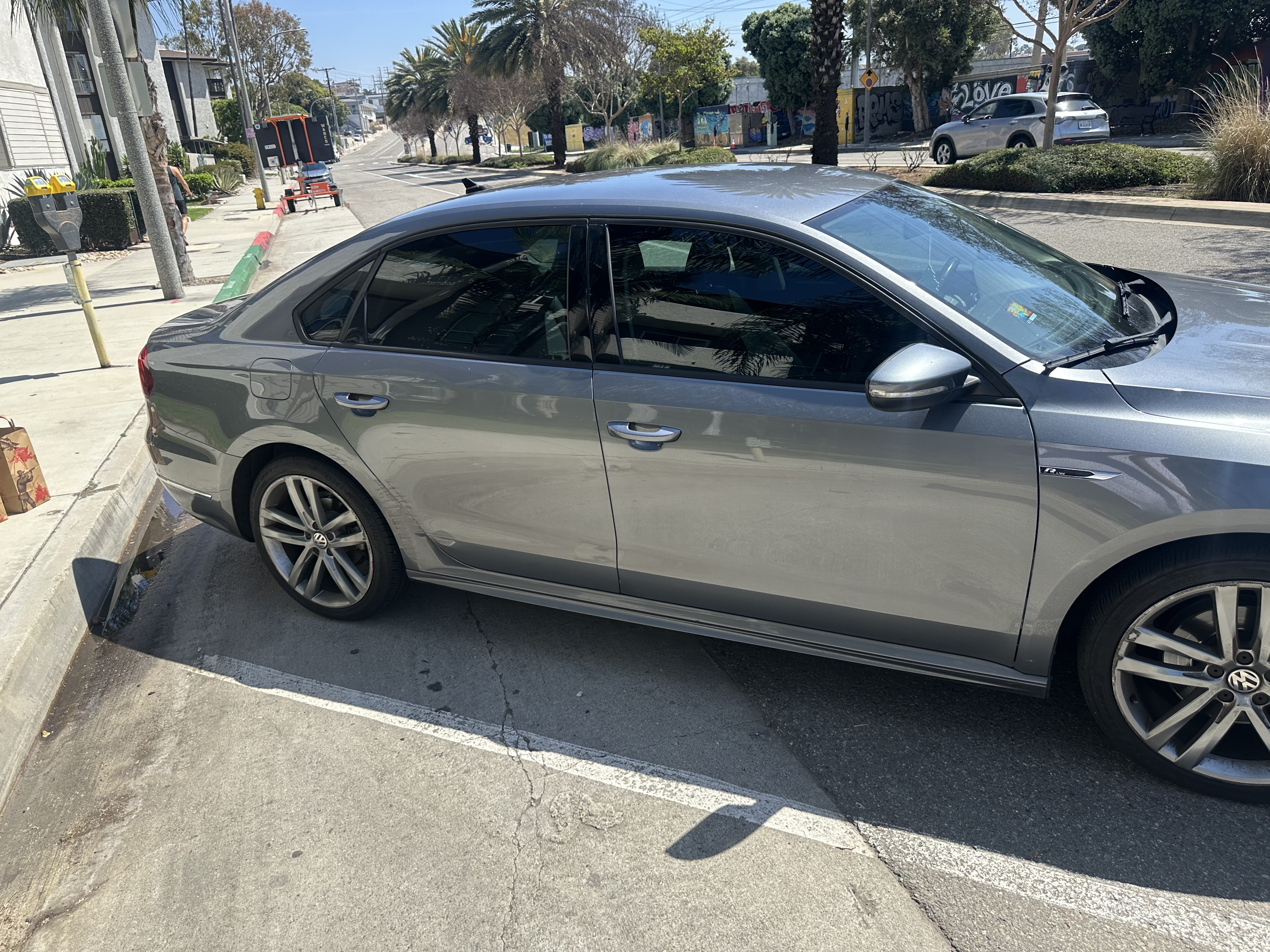 Used 2018 Volkswagen Passat 2.0T R-Line FWD image 9