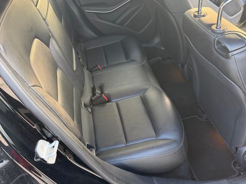 Used 2016 Mercedes-Benz GLA 250 image 10