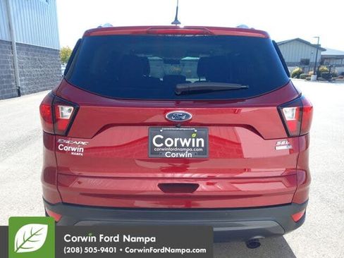 Used 2019 Ford Escape SEL AWD/4WD image 5