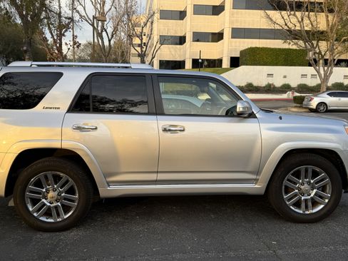 Used 2010 Toyota 4Runner Limited image 6