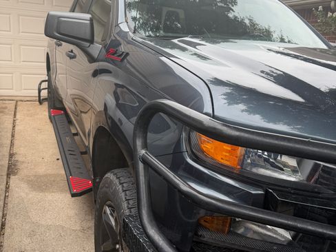 Used 2020 Chevrolet Silverado 1500 Custom Trail Boss AWD/4WD image 12