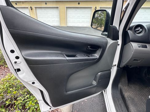 Used 2021 Nissan NV200 S w/ Back Door Glass Package FWD image 14