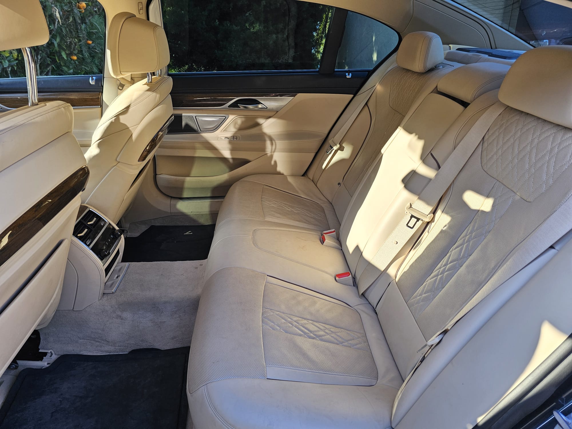 Used 2016 BMW 740i RWD image 10