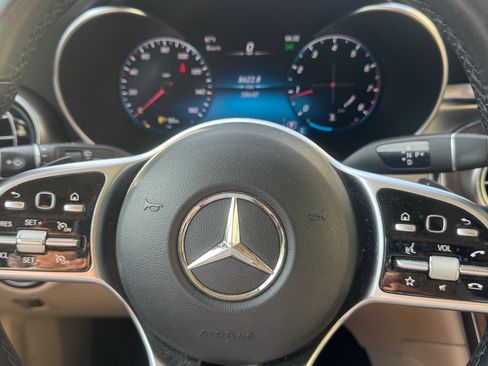 Used 2021 Mercedes-Benz GLC 300 4MATIC image 17