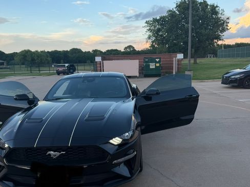 Used 2023 Ford Mustang Premium RWD image 6