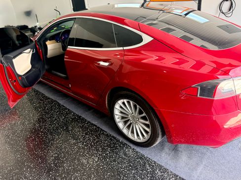 Used 2020 Tesla Model S AWD image 8