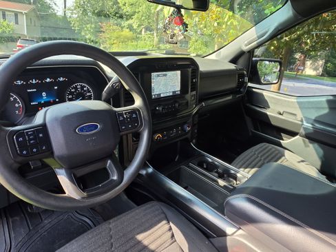 Used 2021 Ford F150 XL w/ STX Appearance Package RWD image 11