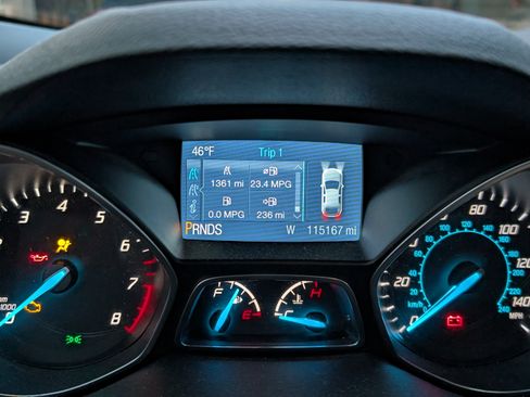 Used 2015 Ford Escape SE image 10