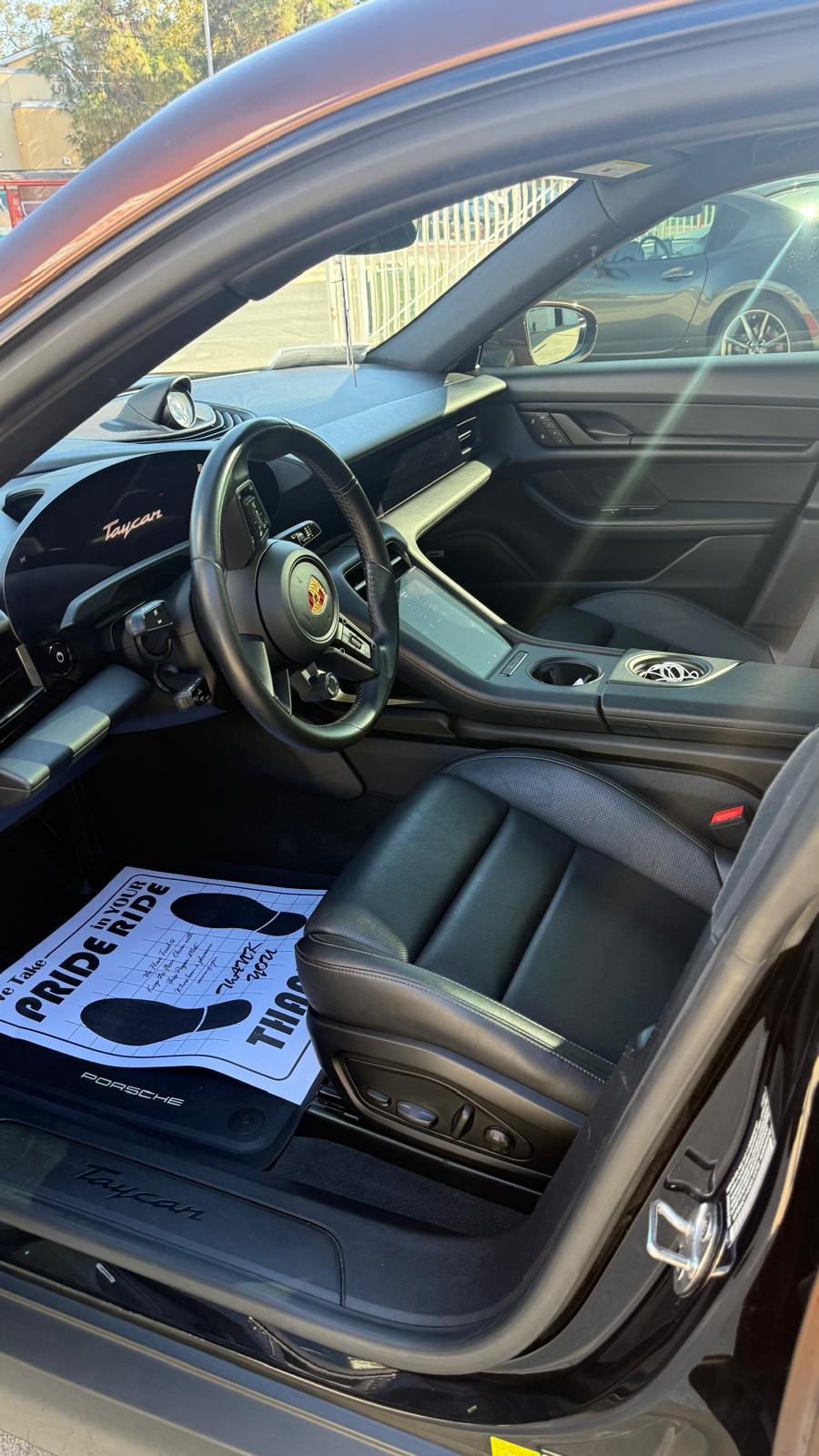 Used 2022 Porsche Taycan RWD image 19