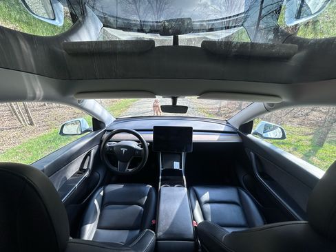 Used 2021 Tesla Model Y Long Range image 6