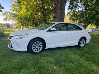 Used 2015 Toyota Camry LE w/ Moonroof Package