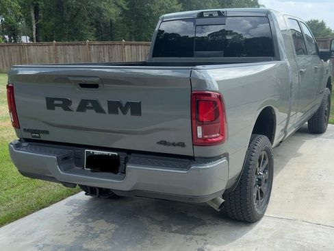 Used 2026 RAM 2500 Laramie AWD/4WD image 2