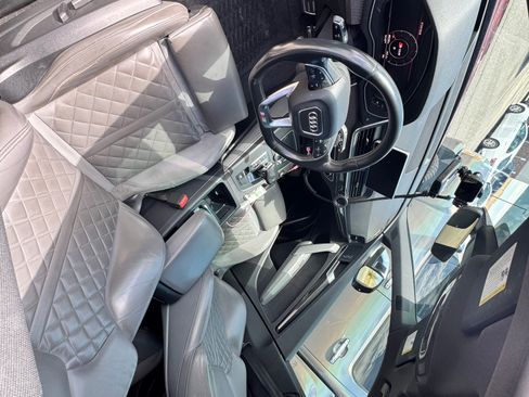 Used 2018 Audi SQ5 Prestige w/ Prestige Package AWD/4WD image 15
